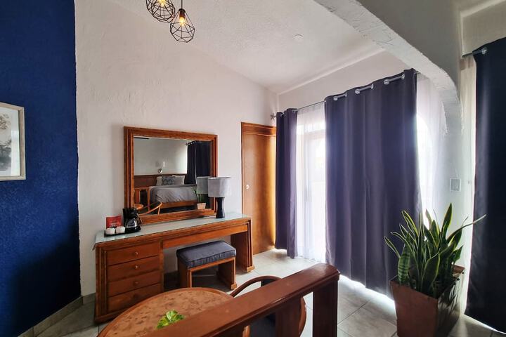 Room 4 of 108