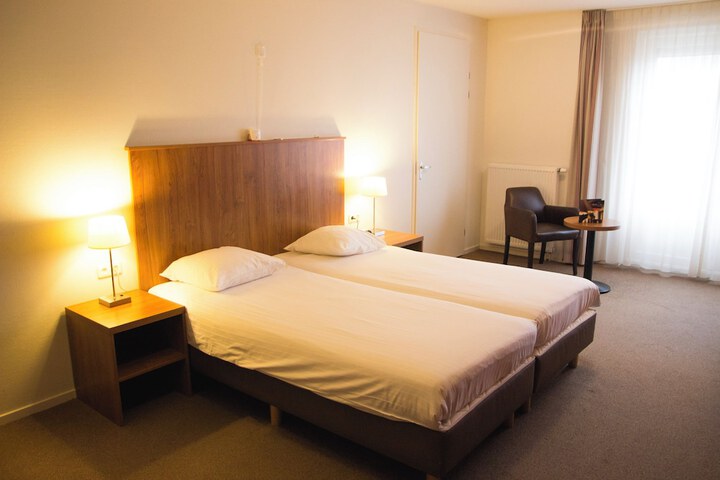 Room 21 of 45