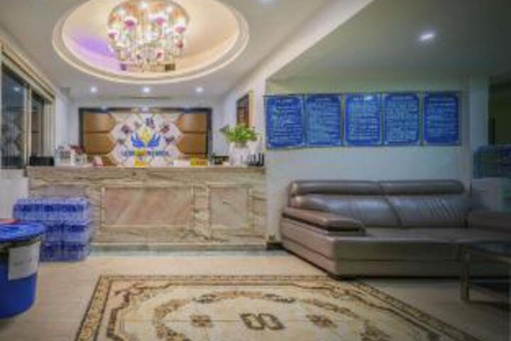 Leshu Themed Hotel