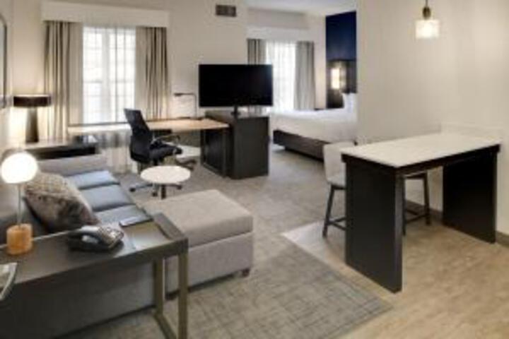 Room 32 of 37