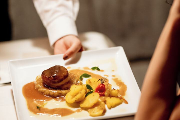 Dining 105 of 145