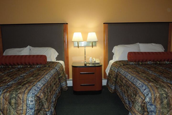 Room 28 of 49