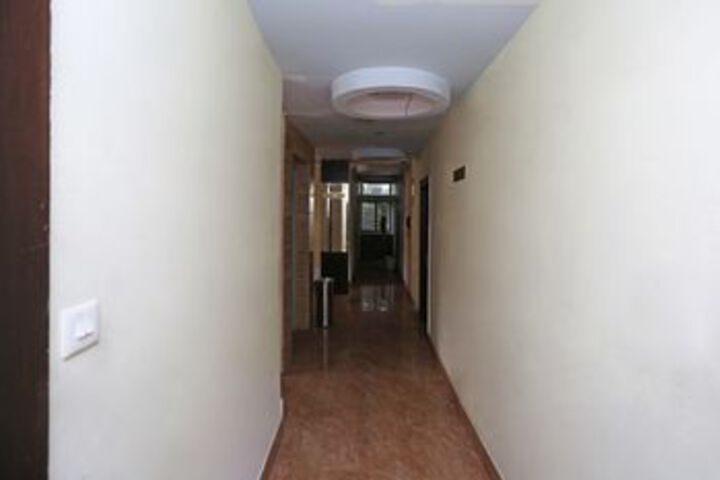 Ballroom/Hall 22 of 33