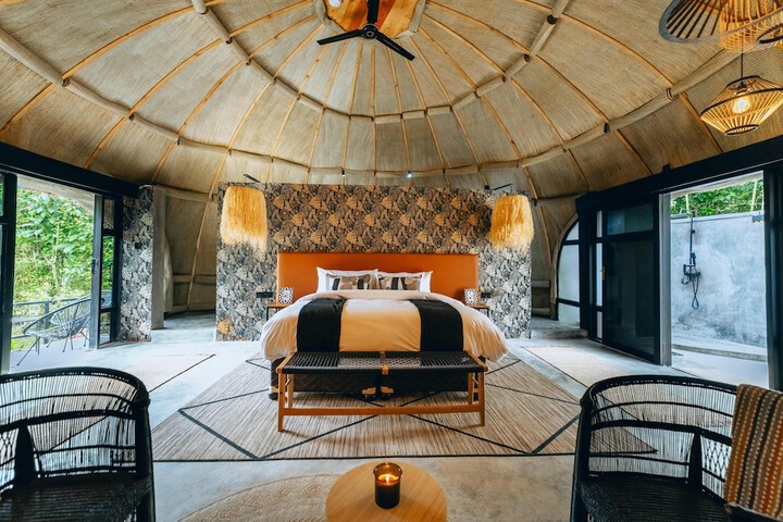 Room 6 of 62