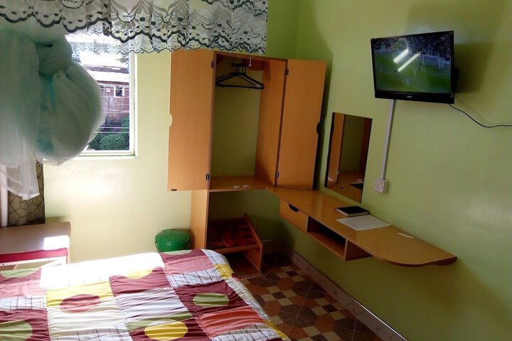 Room 22 of 66