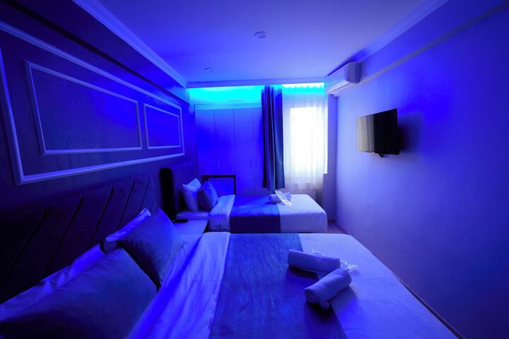 Room 82 of 121