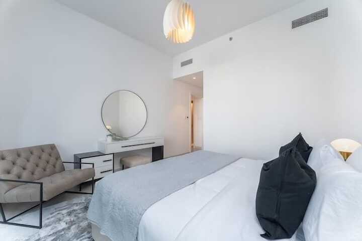 Room 7 of 38