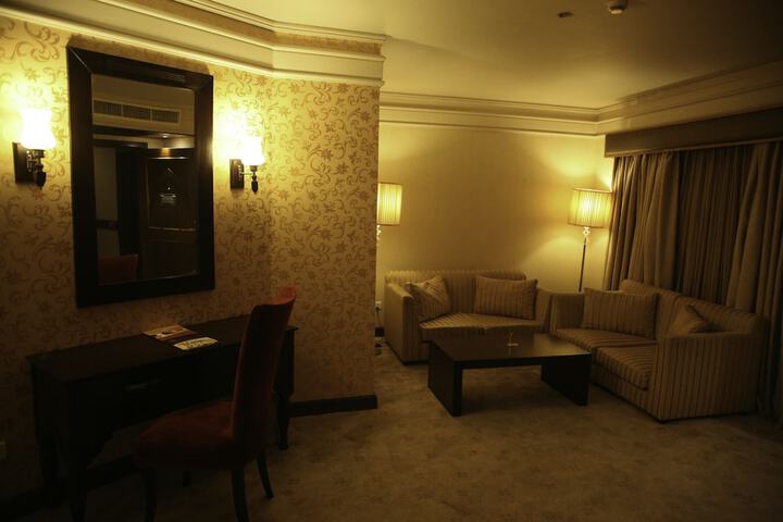 Room 18 of 63