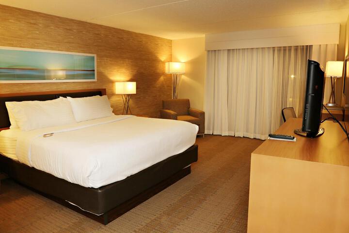 Standard | King Bed (2 of 5)