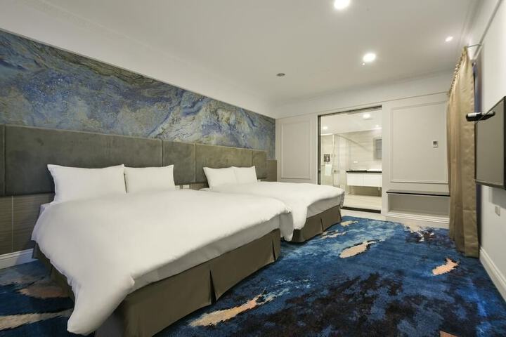 Room 7 of 41
