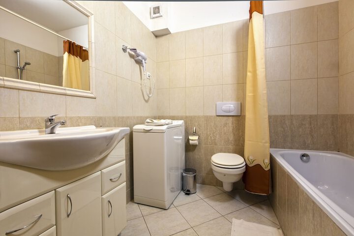 Clean Restrooms