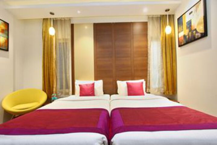 Room 6 of 23