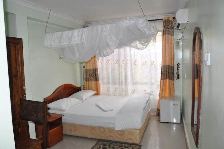 Room 3 of 14