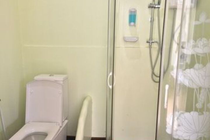 Room 2 of 28