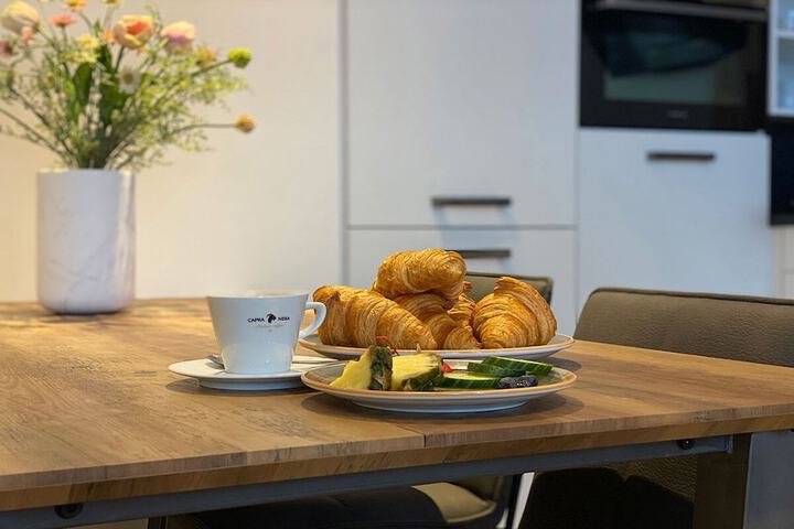 Breakfast/Coffee Service 25 of 33