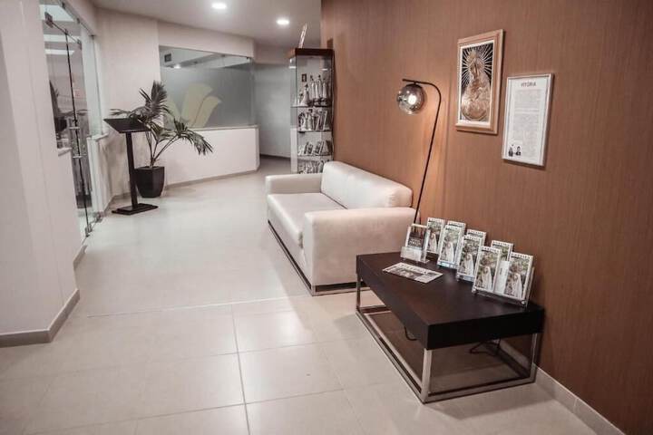 Room 9 of 27