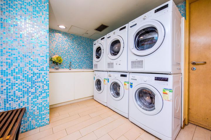 Laundry 38 of 60