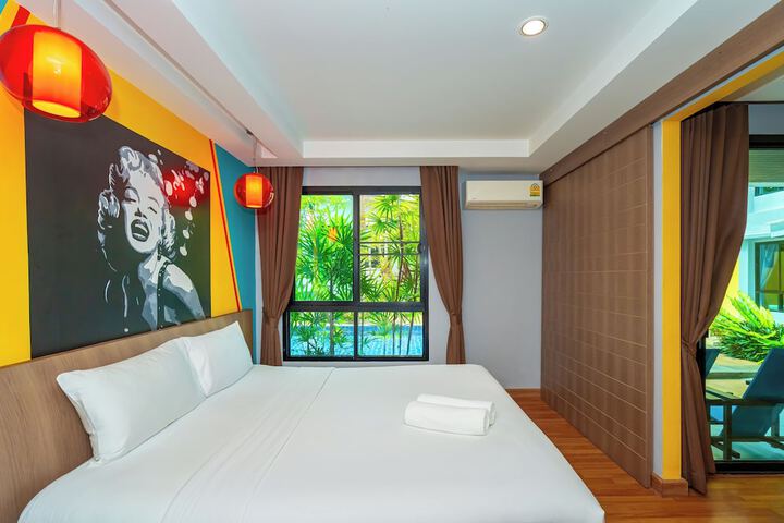Room 25 of 71
