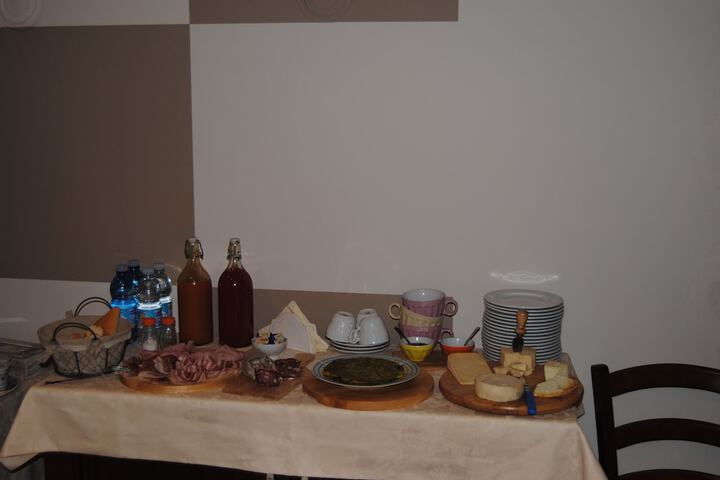 Dining 40 of 58