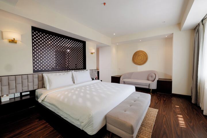Room 36 of 153