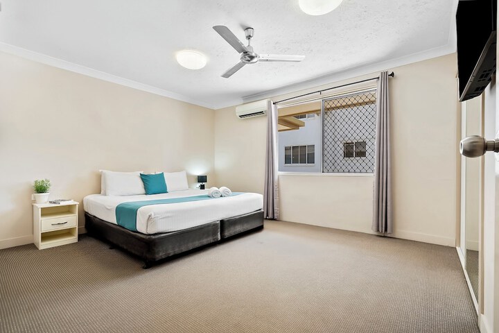 Room 18 of 90