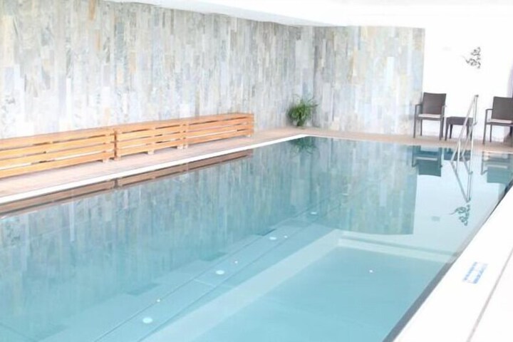 Pool 17 of 37