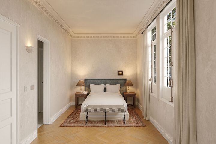 Room 8 of 13