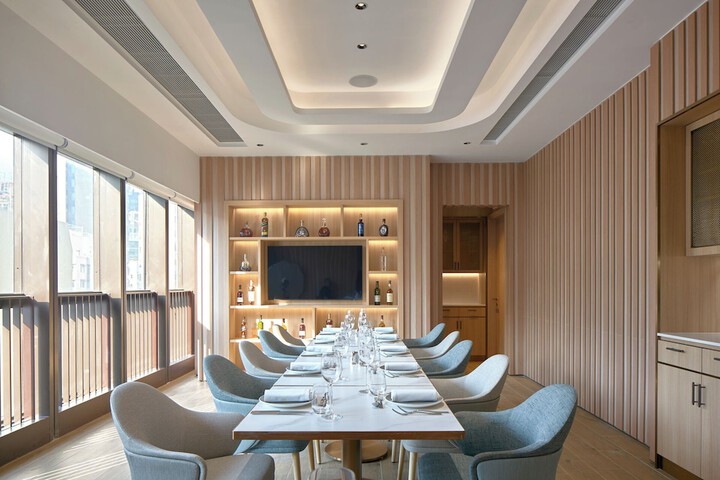 Dining 68 of 82