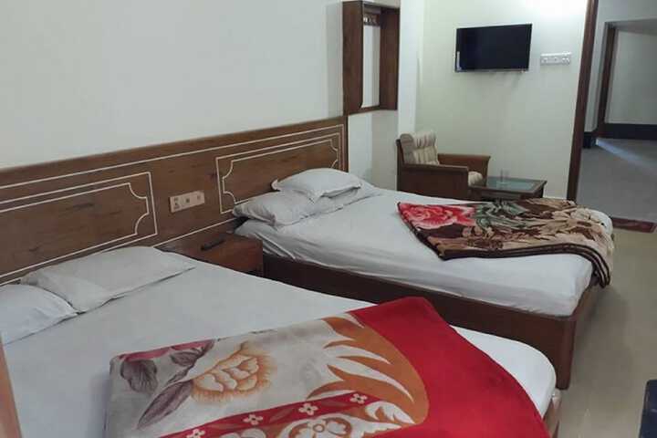 Room 10 of 39