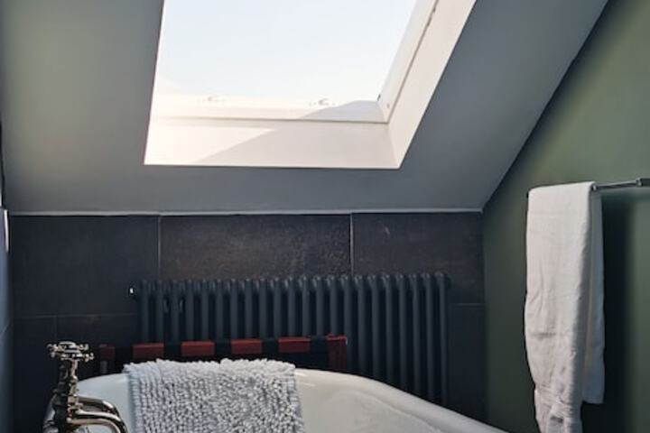 Room 7 of 40