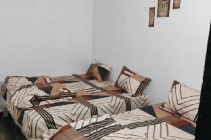 Room 4 of 6