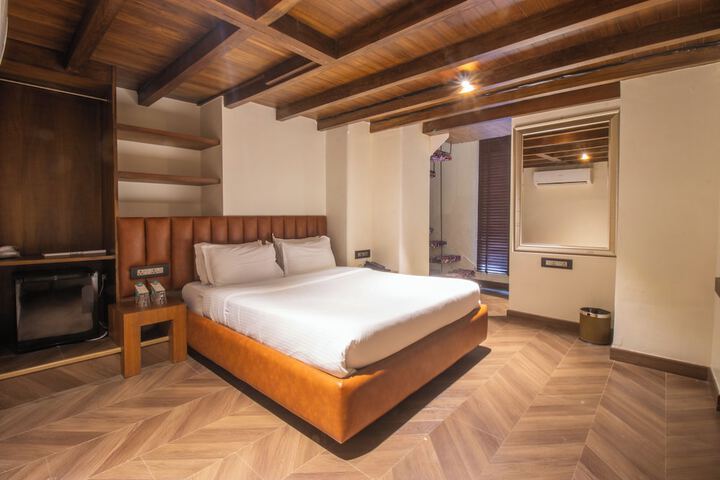 Room 35 of 58