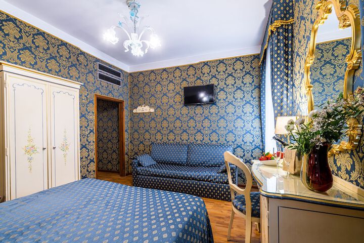 Room 15 of 87