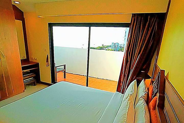 Room 22 of 192