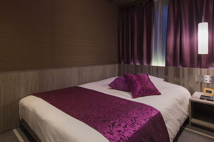Room 6 of 23