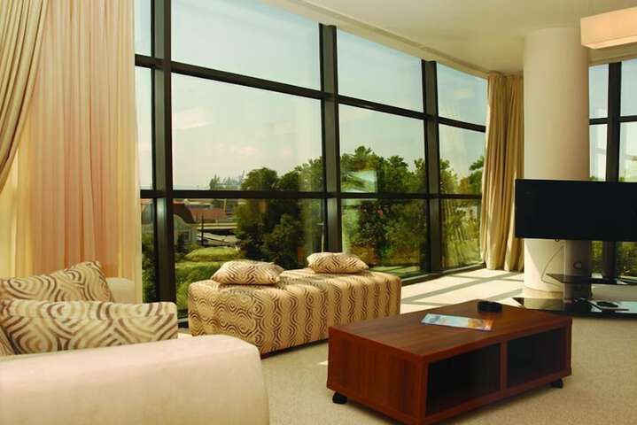 Room 16 of 31
