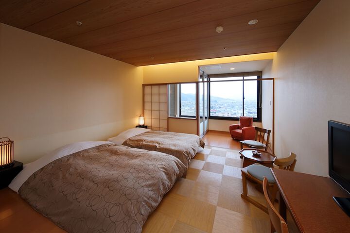 Room 20 of 122