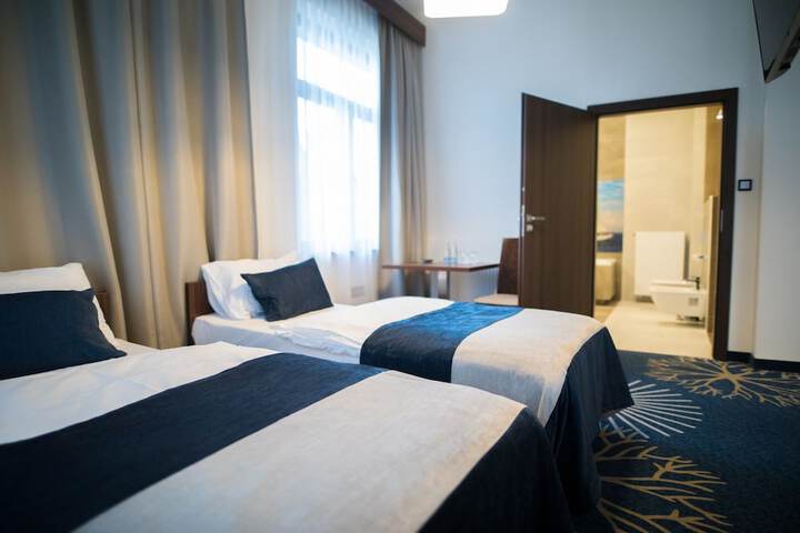 Room 20 of 53