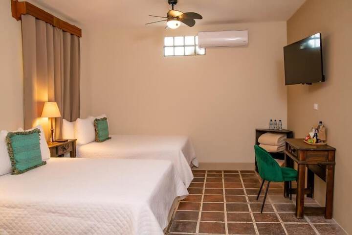 Room 13 of 43
