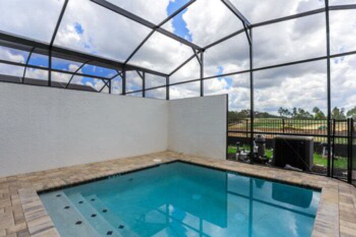 Pool 45 of 74