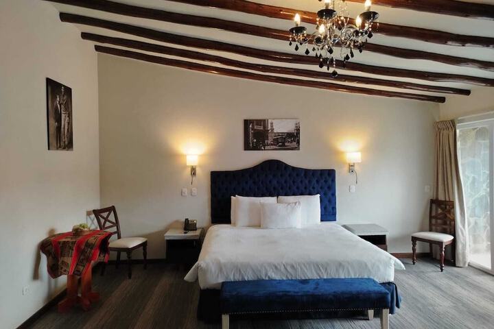 Room 4 of 13