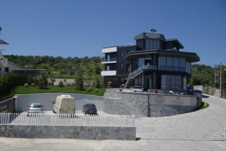 Mondial Boutique Hotel