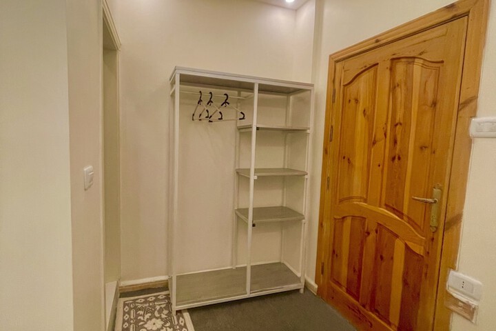 Room 4 of 39