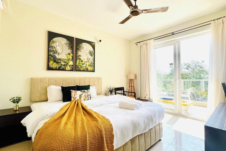 Room 2 of 6