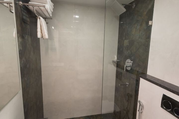 Room 18 of 20