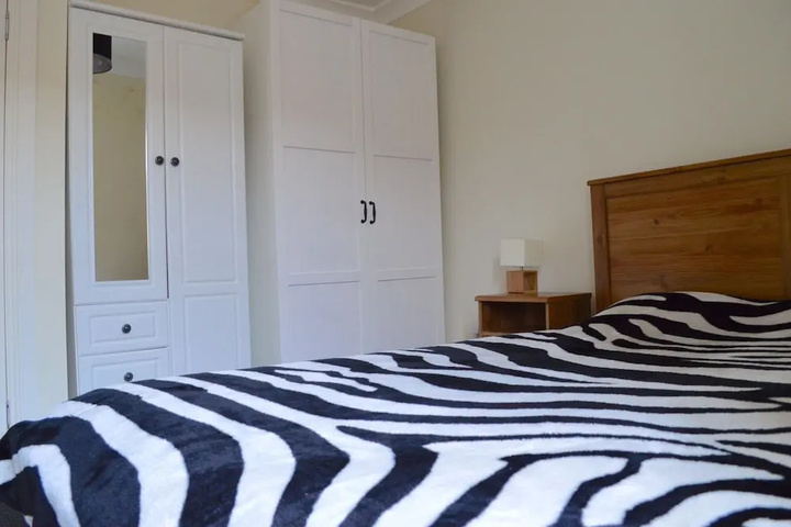 Room 12 of 12