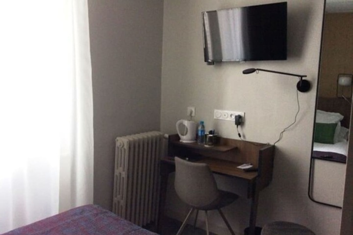 Room 28 of 52