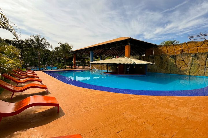 Pool 31 of 48