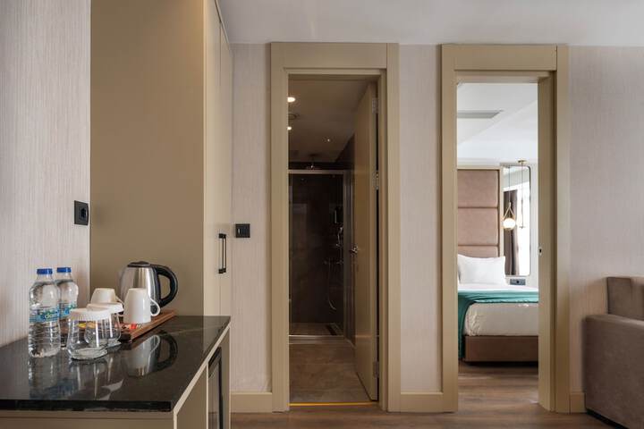 Room 29 of 64
