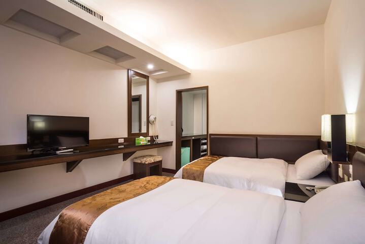 Room 18 of 46